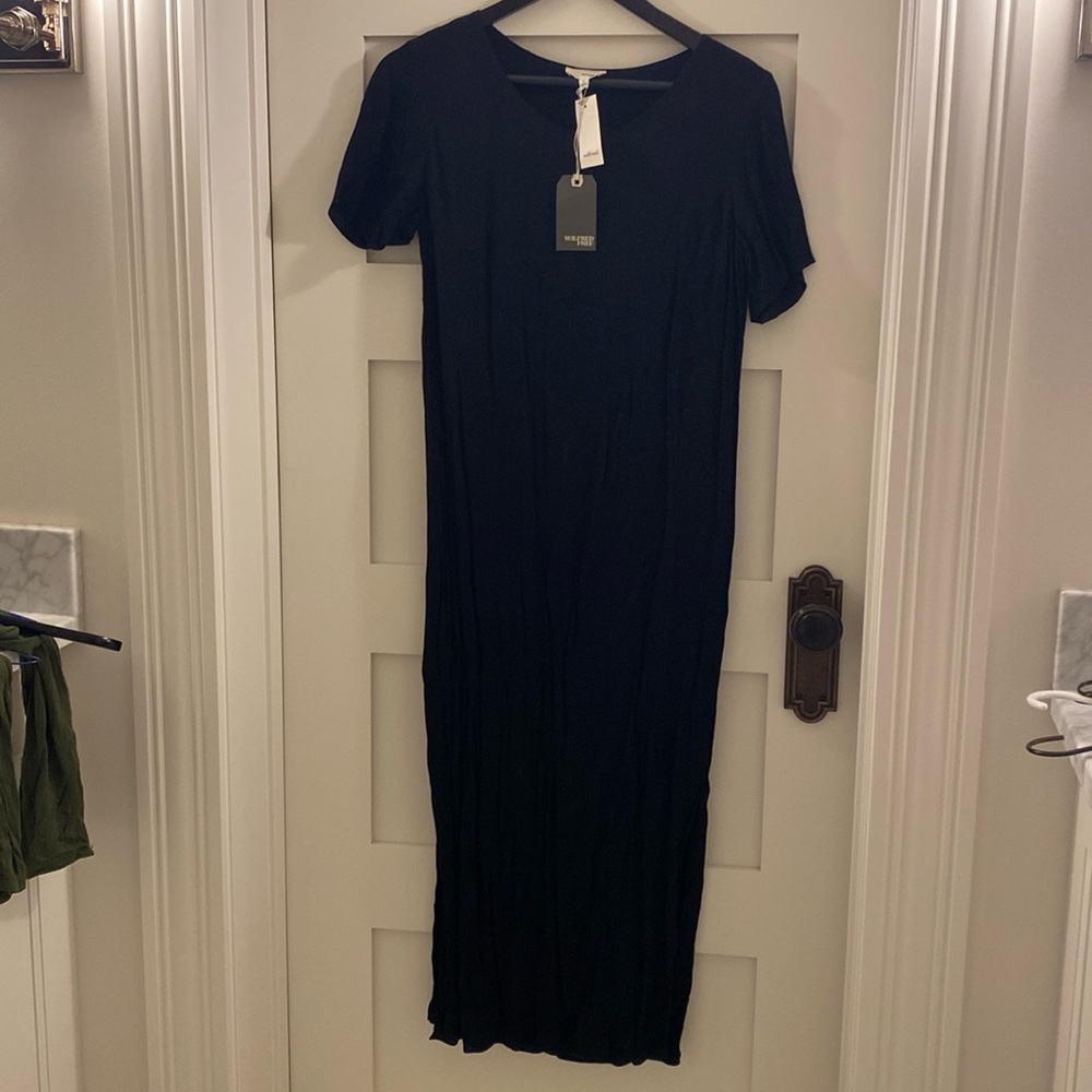 NWT Wilfred (Aritzia) long short sleeve lined dress